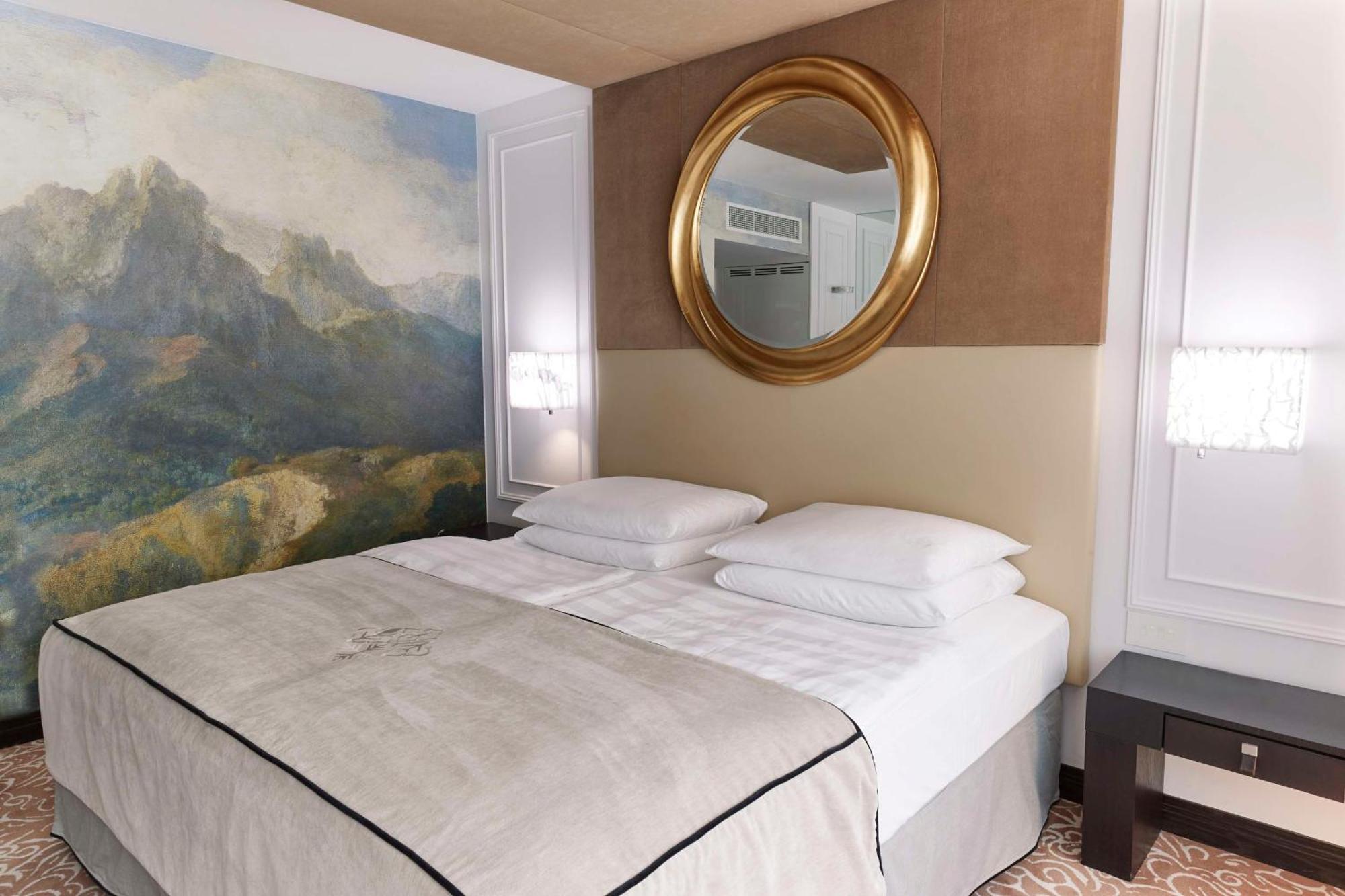 Hotel Vier Jahreszeiten Kempinski 5*
