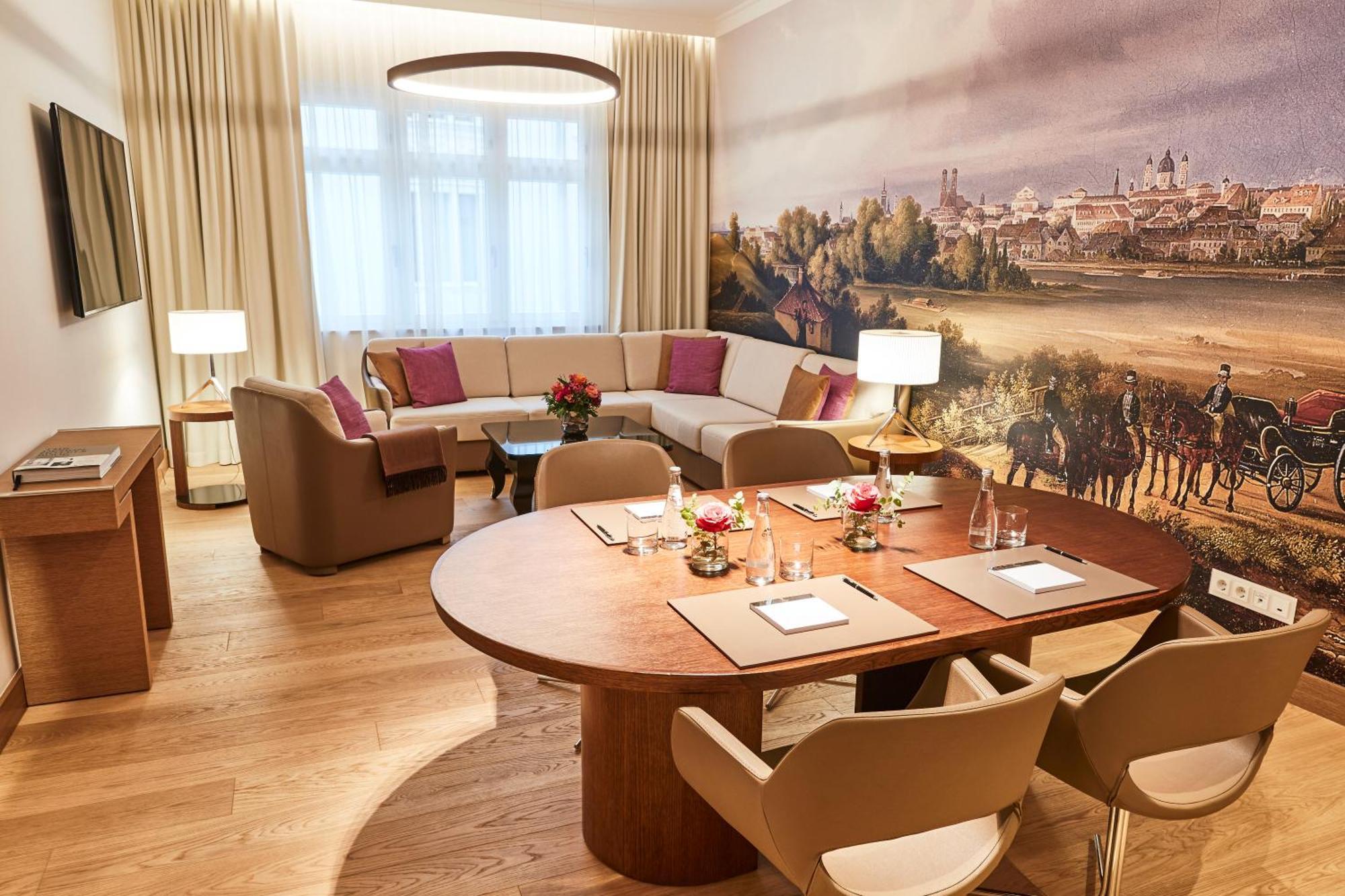 Vier Jahreszeiten Kempinski Hotel 5*