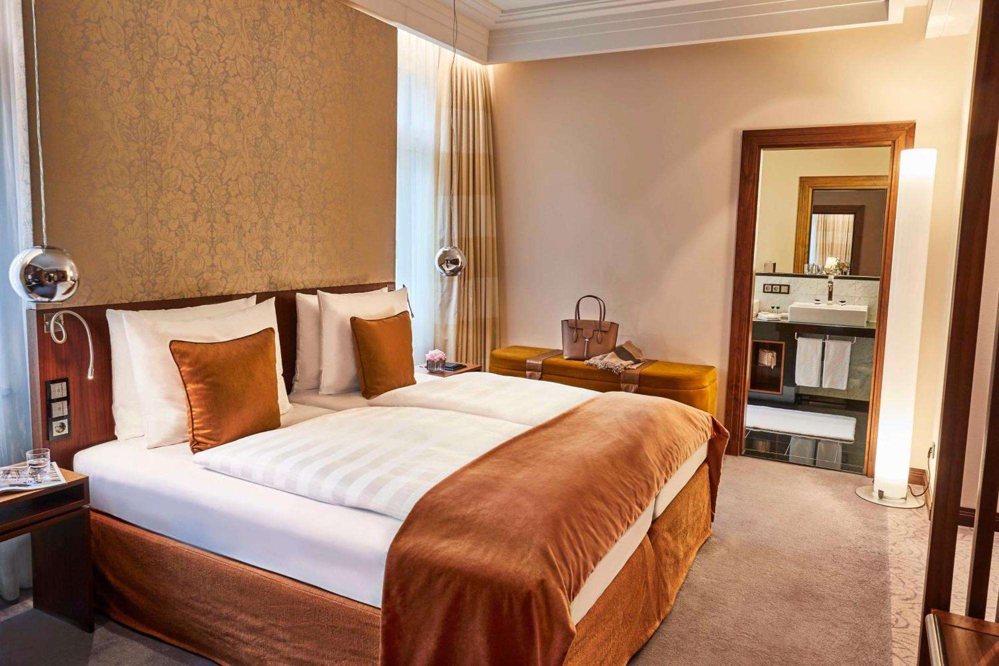 Vier Jahreszeiten Kempinski Hotel