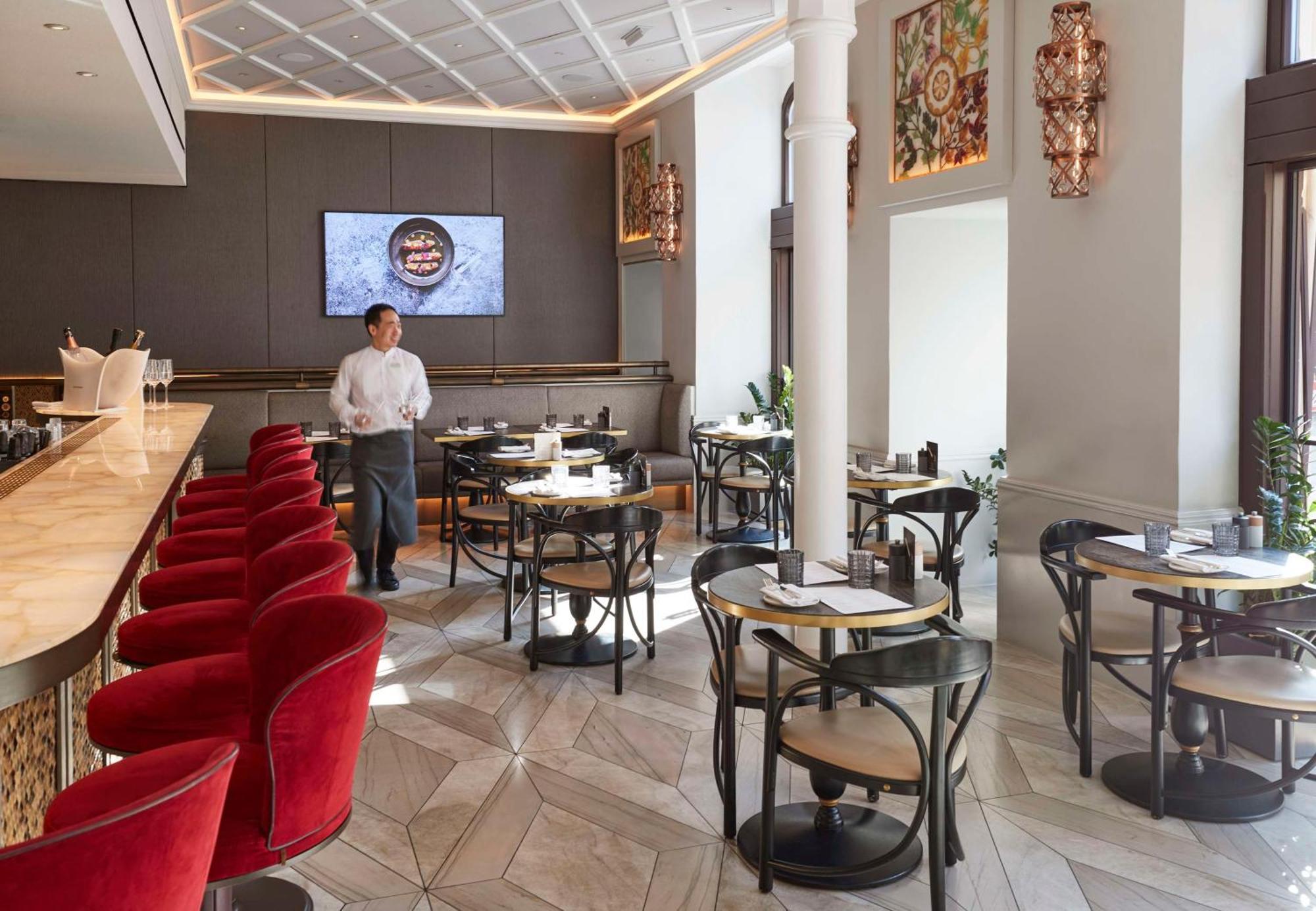 Vier Jahreszeiten Kempinski Hotel 5*