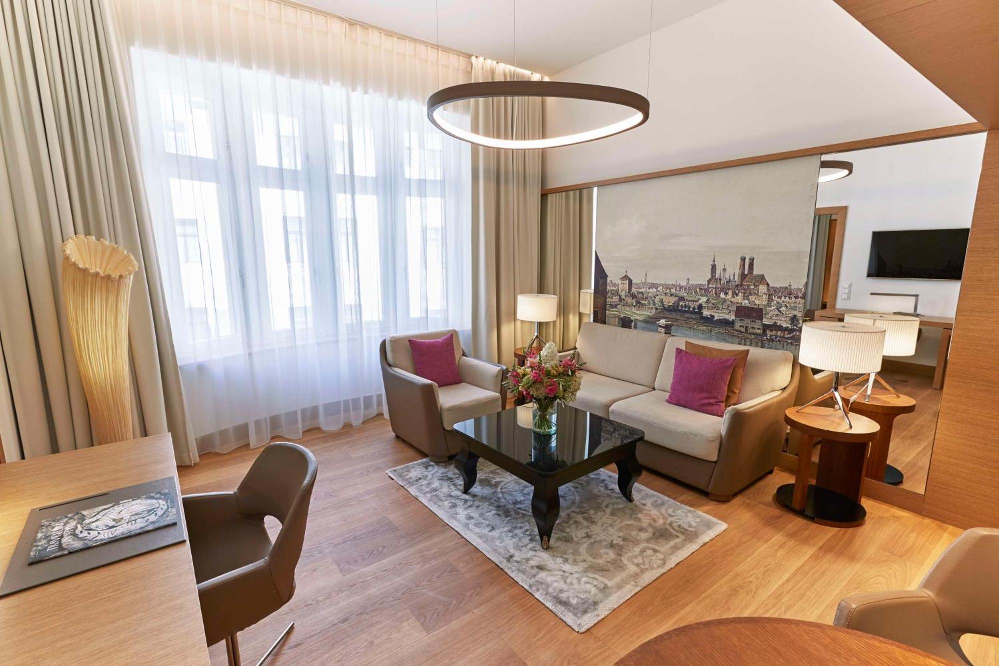 Vier Jahreszeiten Kempinski Hotel 5*